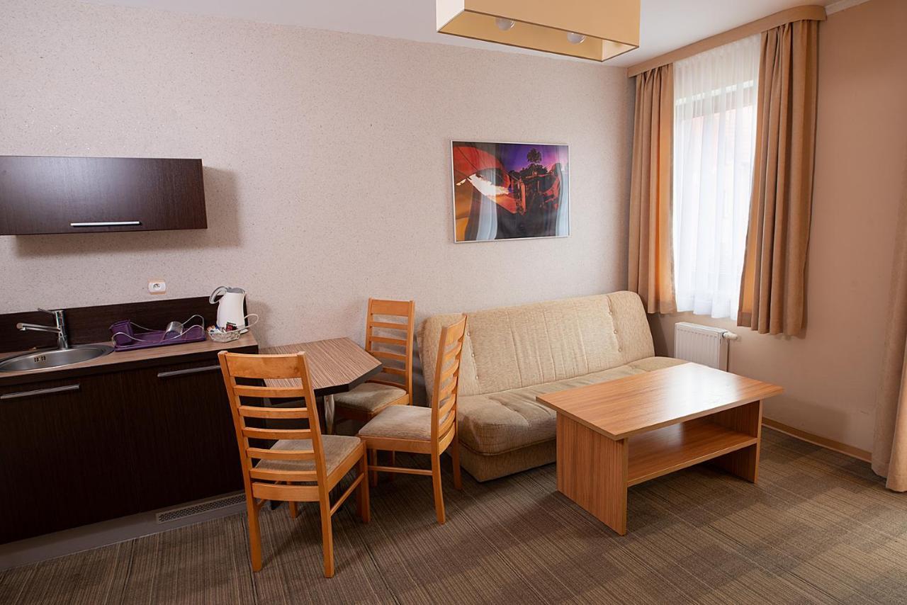 Seo Rewal Hotel Eksteriør billede