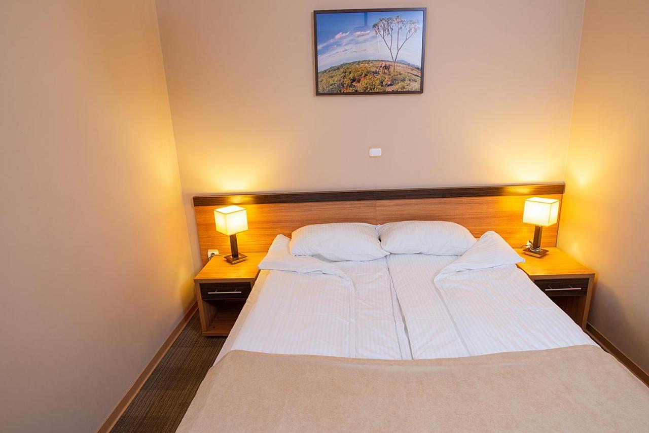 Seo Rewal Hotel Eksteriør billede
