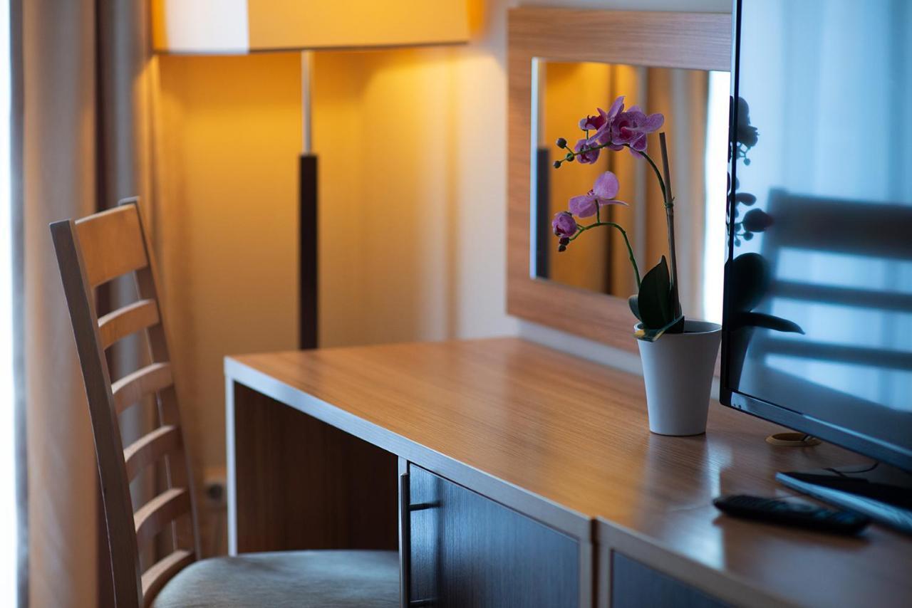 Seo Rewal Hotel Eksteriør billede